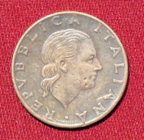 Italien 200 lire 1978 - ,